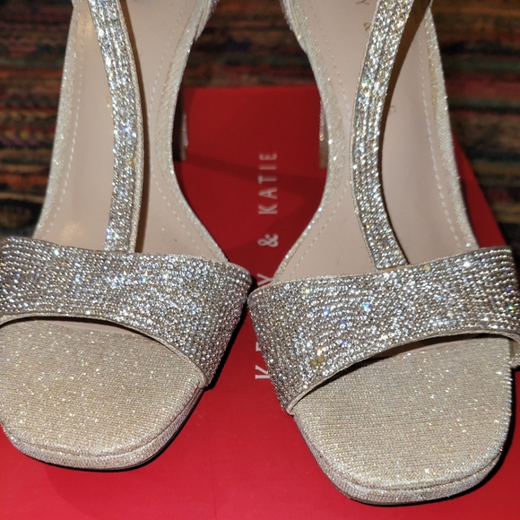 Sparkly heels - Picture 3 of 4